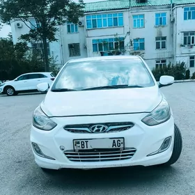 Hyundai Accent 2014