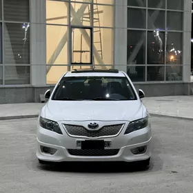 Toyota Camry 2010