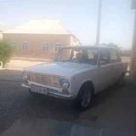 Lada 2104 1980