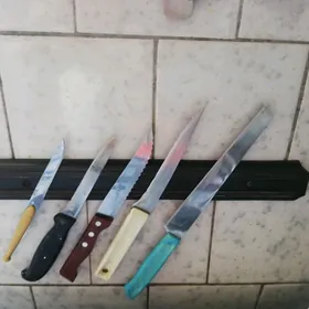 Магнитная вешалка для  ножей
