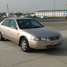Toyota Camry 1998
