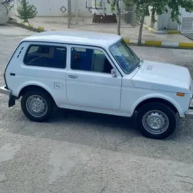 Lada Niva 2005