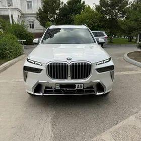 BMW X7 2024