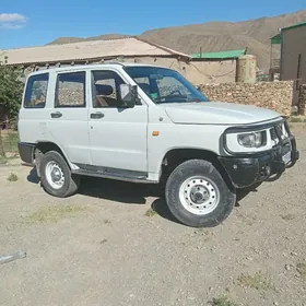 UAZ 469 2001