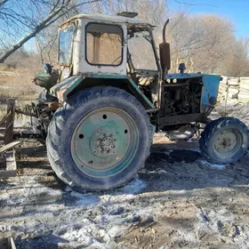 MTZ 80 2002