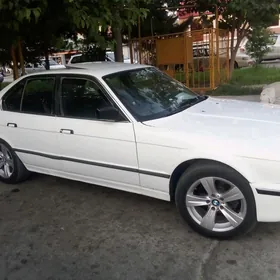 BMW 525 1990