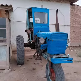 MTZ T-28 1997