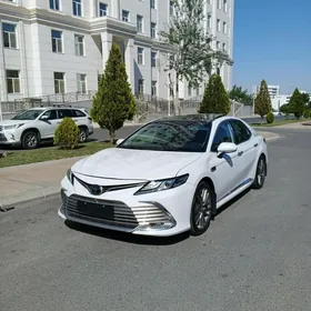 Toyota Camry 2023