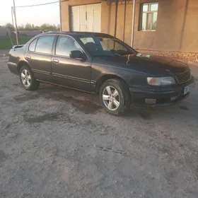 Nissan Maxima 1995