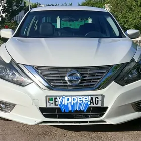 Nissan Altima 2018