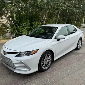 Toyota Camry 2022