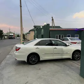 Toyota Camry 2016