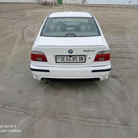 BMW 528 2003