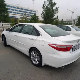 Toyota Camry 2016