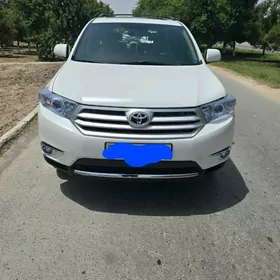 Toyota Highlander 2011