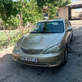 Toyota Camry 2004