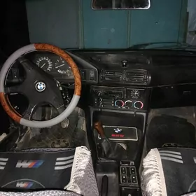 BMW 525 1992