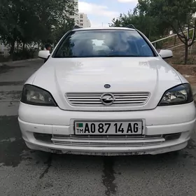 Opel Astra 2004