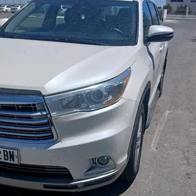 Toyota Highlander Hybrid 2016