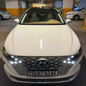 Hyundai Azera 2022