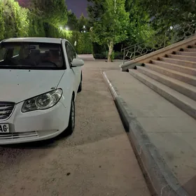 Hyundai Elantra 2011