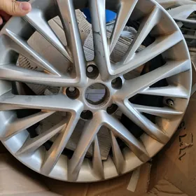 17лик Lexus es
