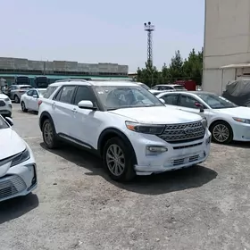Ford Explorer 2021