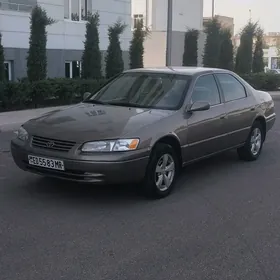 Toyota Camry 1999