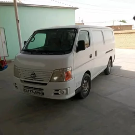 Nissan Urvan 2009