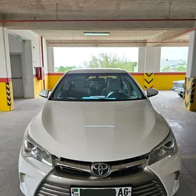 Toyota Camry 2017