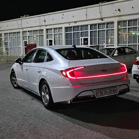 Hyundai Sonata 2022