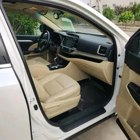 Toyota Highlander 2014