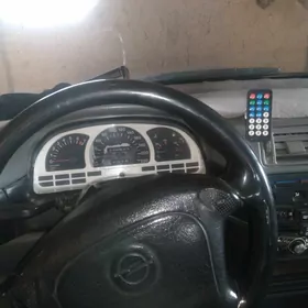 Opel Vectra 1993