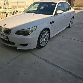 BMW E60 2003