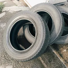 265 60 18 BRIDGESTONE TEKER