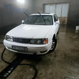 Toyota Avalon 1999