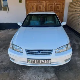 Toyota Camry 1998