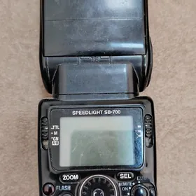 Nikon sb700
