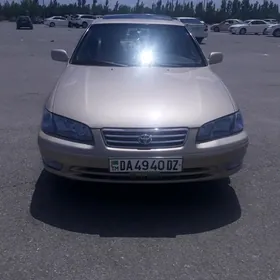 Toyota Camry 2000
