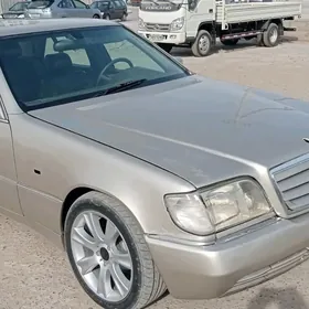 Mercedes-Benz 500-Class 1993