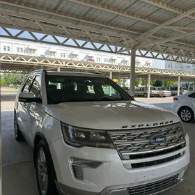 Ford Explorer 2018