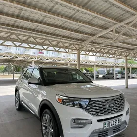 Ford Explorer 2021