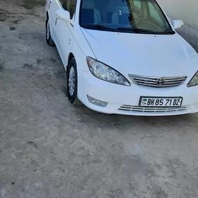 Toyota Camry 2004
