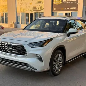 Toyota Highlander 2024