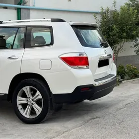 Toyota Highlander 2011