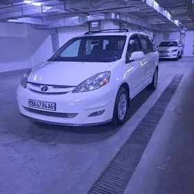 Toyota Sienna 2008
