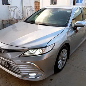 Toyota Camry 2020