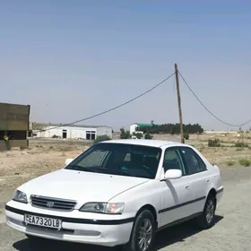 Toyota Corona 1997
