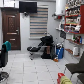 SALON  AREDA  ÝER