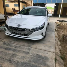 Hyundai Elantra 2021